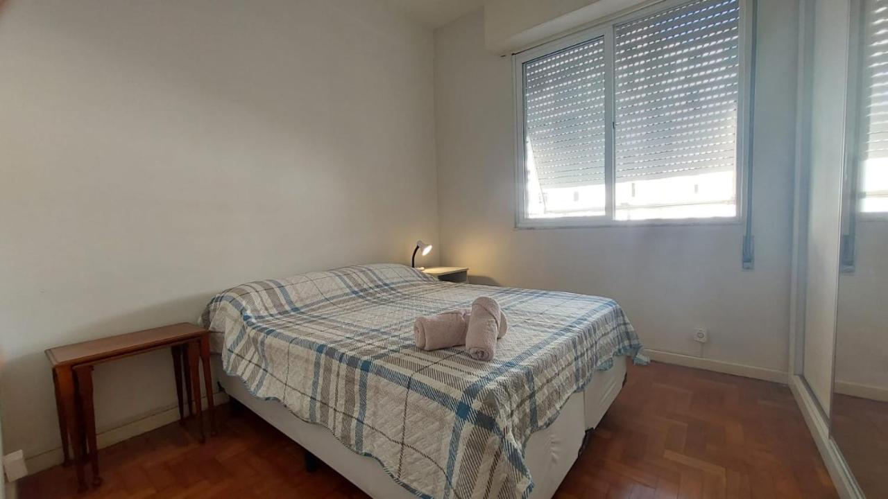 Copacabana Perto Da *